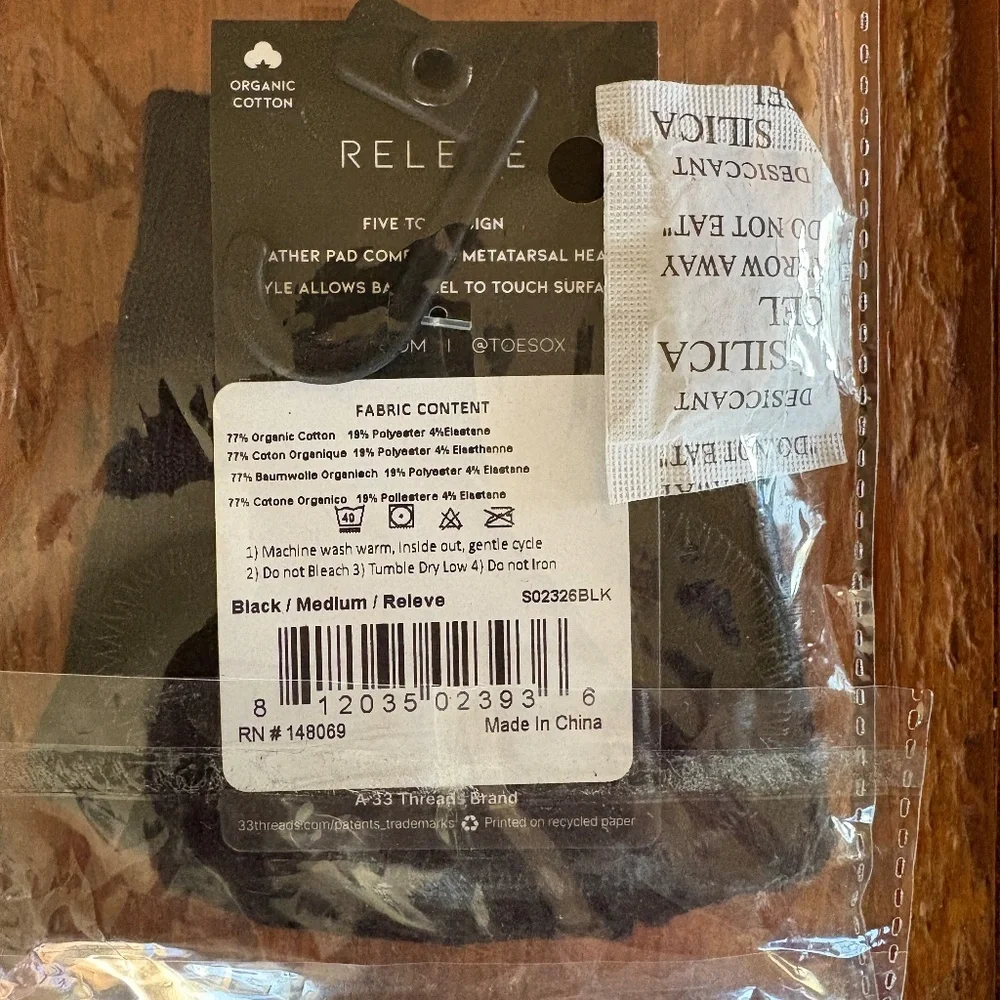NWT ToeSox Releve Dance Half Toe Socks , Black, Size Medium, Organic Cotton